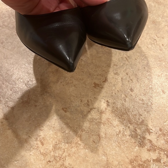 New Stuart Weitzman Leather Stiletto Pumps - Picture 6 of 10